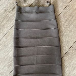 Beautiful mid long skirt from BCBG!